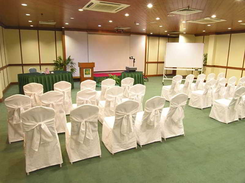 Sand & Sandals Desaru Beach Resort & Spa Instalações foto A meeting room at the hotel